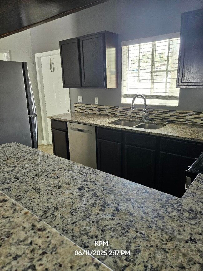 Building Photo - 1109 Colonial Palms Way