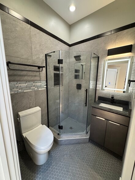 Bathroom 2 - 2031 Maryland Ave