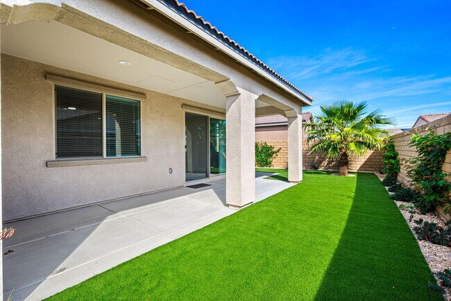 Building Photo - 78879 Fortuna Pl