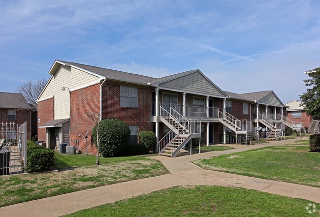 Ambassador Apartments Balch Springs, TX Apartment Finder