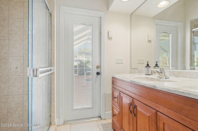 Building Photo - 1619 Amador Ave NW