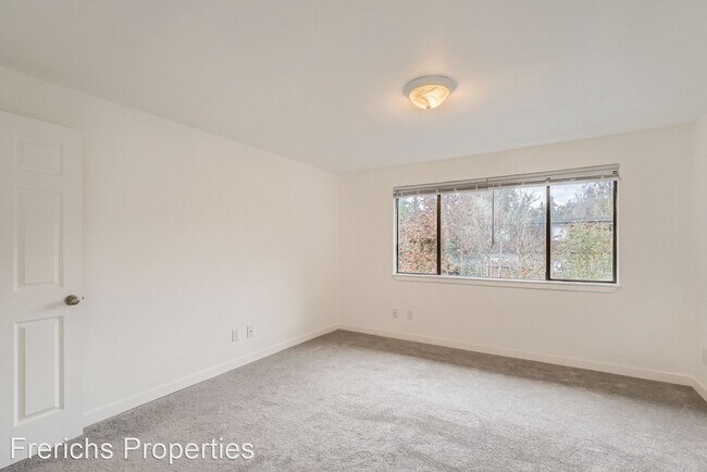 Building Photo - 3 br, 2.5 bath House - 2919 27th St SE