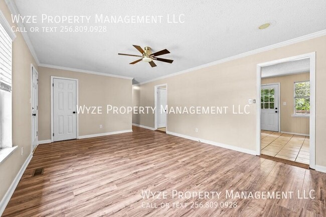 Building Photo - 2213 Cecille Dr SW