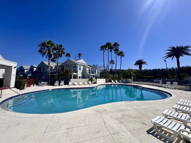 Building Photo - 2544 Woodgate Blvd