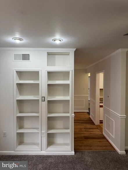 Building Photo - 3832 Bel Pre Rd