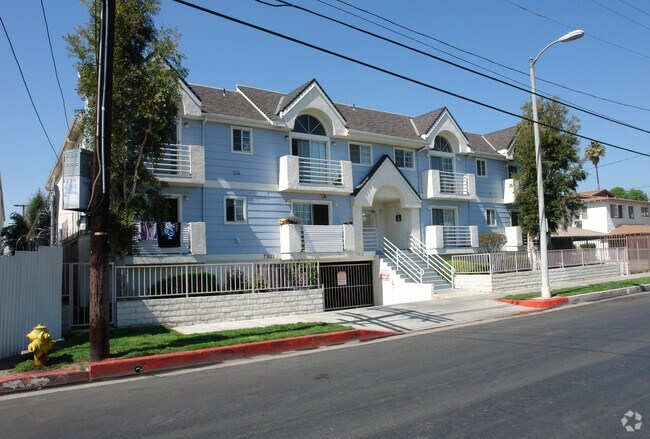 Primary Photo - 7901 Willis Ave