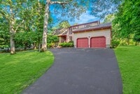 Building Photo - 5 Bay Woods Dr