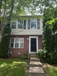 Building Photo - Updated 3-Bedroom Townhome in Aberdeen