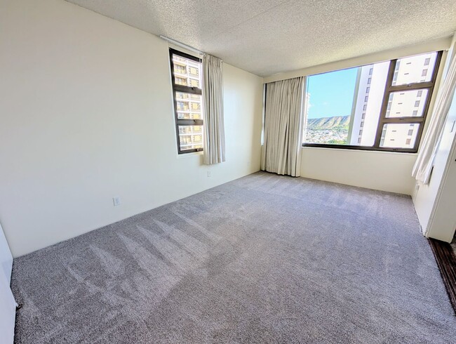 Building Photo - WAIKIKI BANYAN ALL UTILITIES INCLD 1BD/1BA...