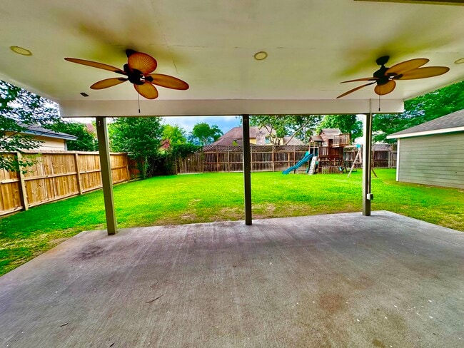 Building Photo - 17502 Cassina Dr