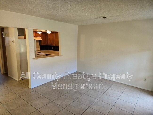 Building Photo - 1831 W Mulberry Dr