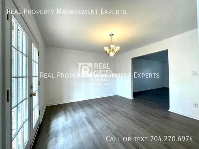 Building Photo - 9135 Spyglass Pl