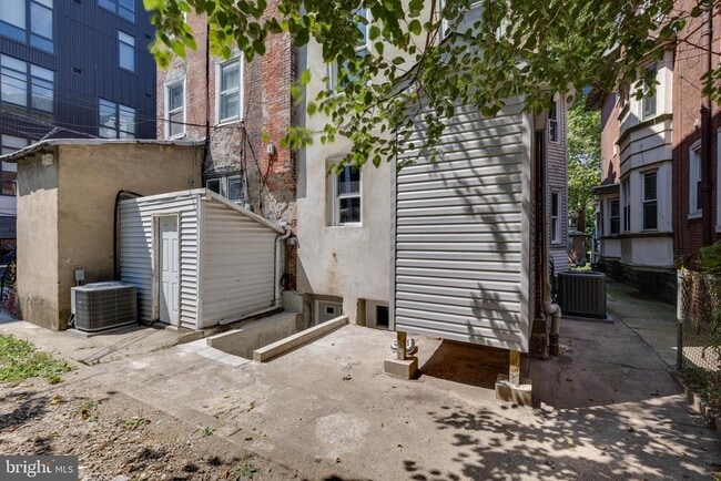 Building Photo - 4220 Baltimore Ave