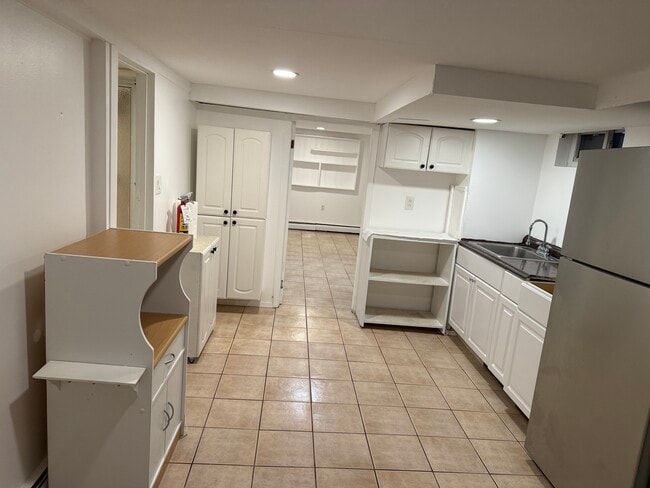 Building Photo - 225 Travis Ave