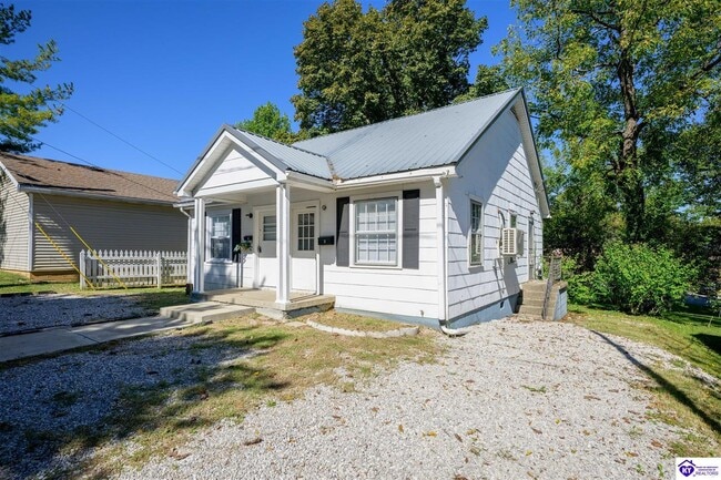 Building Photo - 105 Beech St