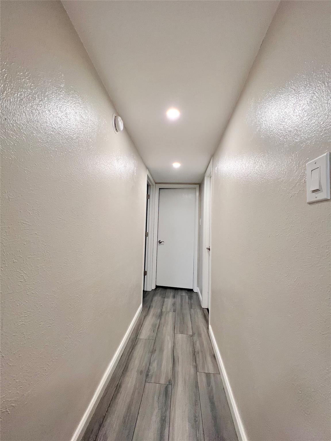 Building Photo - 2313 Placid Dr