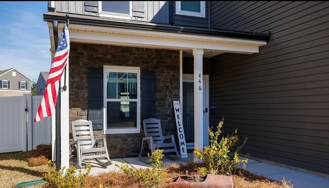Building Photo - Exclusively Offered By Muse Realty, LLC