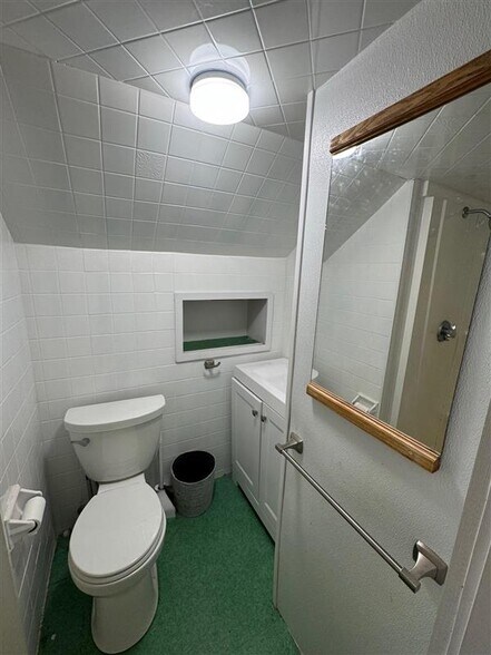 Building Photo - 57 Clarendon Ave