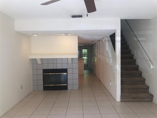 Building Photo - 3375 Fox Hunt Dr