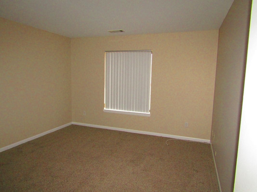 Building Photo - 16270 Mayfair Dr