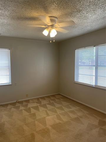 Building Photo - 725 Elmwood Dr