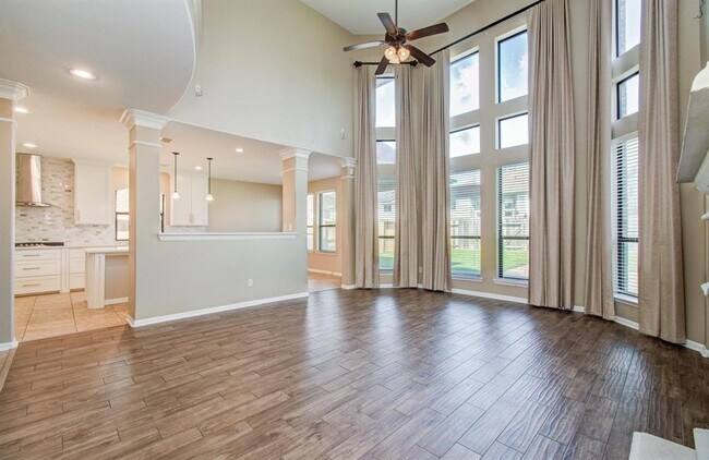 Building Photo - 13719 Kingston River Ln