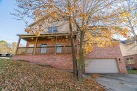 Building Photo - Four Bedroom Home Walking Distance to UofA! Lawn Care Included! AVAILABLE IN JULY!!!!!