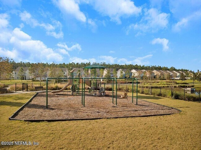 Building Photo - 23 Catesby Ln