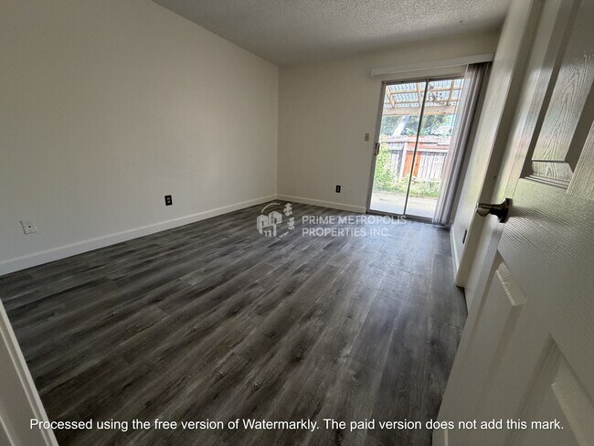 Building Photo - 5656 Odea Dr