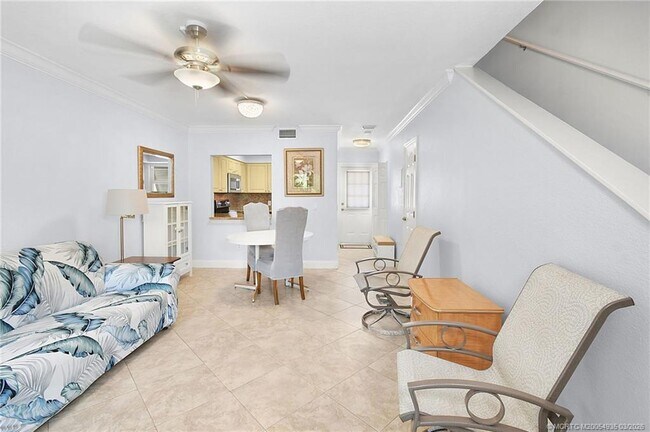 Building Photo - 3129 SE Indian St