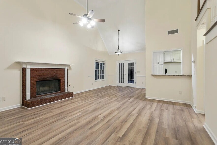 Building Photo - 160 Windward Dr