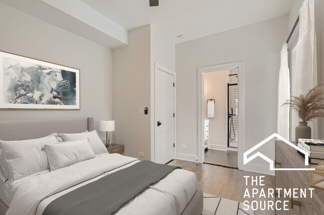 Building Photo - 1452 W Irving Park Rd