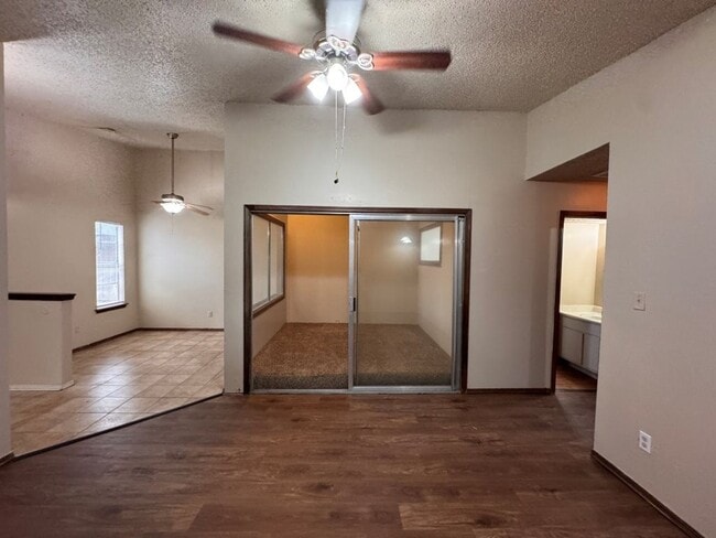 Building Photo - 2 bed duplex with 1 1/2 baths, bonus room and a 1 car garage for lease in SW OKC! (no fenced yard)