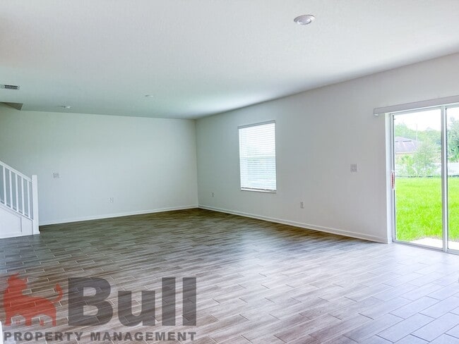 Building Photo - 5030 Four Strand Ct