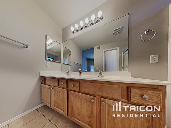 Building Photo - 25683 W St Kateri Dr