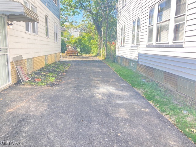 Building Photo - 3578 E 154th St