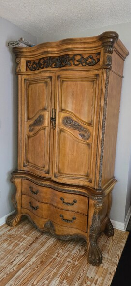 Building Photo - 6542 Sherry Ln