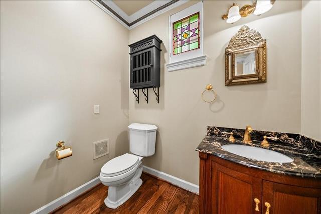 Building Photo - 900 Amethyst Dr