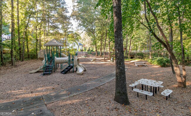 Building Photo - 651 Briarleigh Way