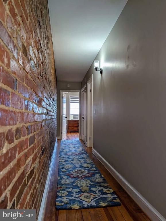 Building Photo - 1118 F St NE