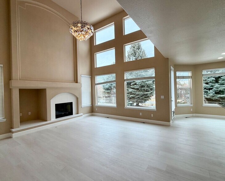 Building Photo - 22163 E Rowland Pl