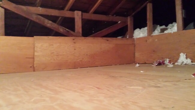 Building Photo - Nice 2 bedroom, 1 bath with yard.