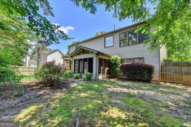 Building Photo - 7470 Brookwood Way