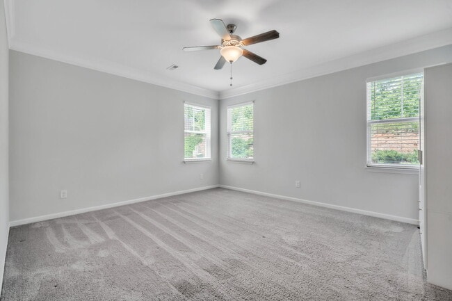 Building Photo - 351 Intrepid Ct