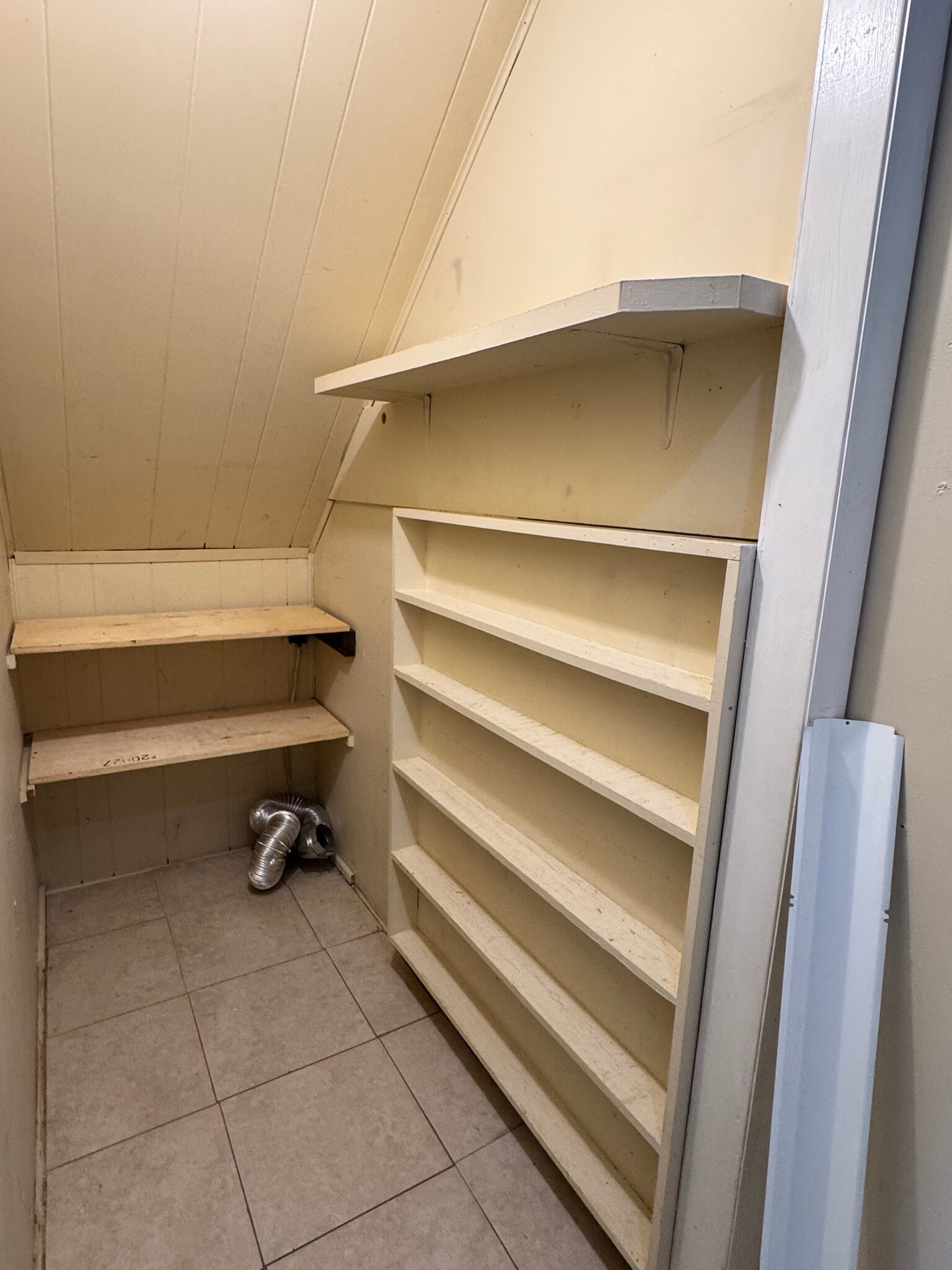 Building Photo - 220 Stockton St