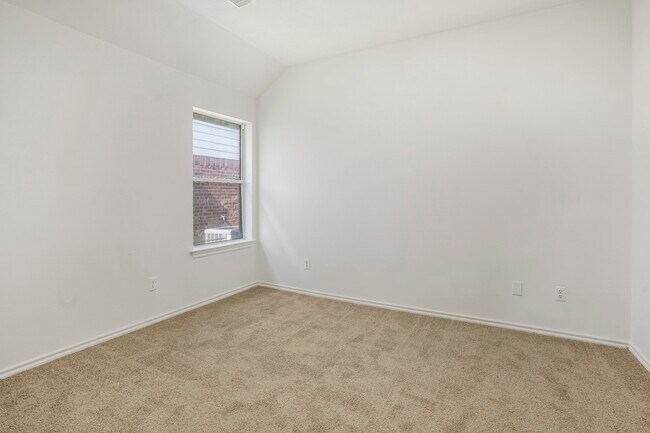Building Photo - 18134 Stone Trail Manor Dr