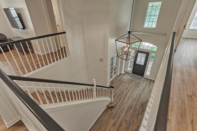Building Photo - 10 E Sterling Pond Cir