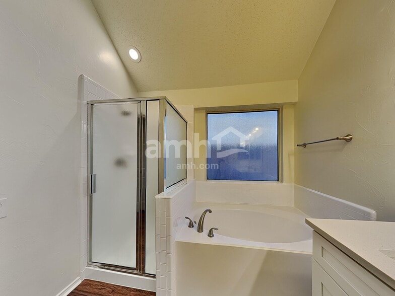 Building Photo - 11601 Wingfield Ln