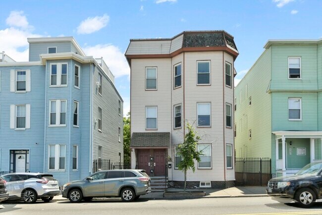 Building Photo - 34-36 Boston St