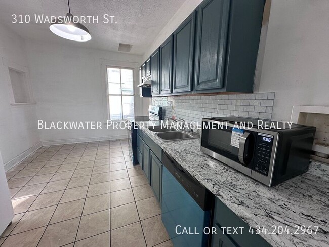 Building Photo - 310 Wadsworth St
